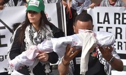 İtalya'da "Gazze'de soykırım dursun" yürüyüşü düzenlendi