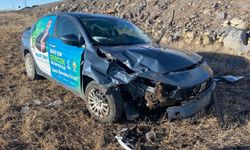 Kars'ta AK Parti Susuz Belediye Başkan adayı Murat Uray, trafik kazasında yaralandı
