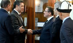 Kırgızistan Cumhurbaşkanı Caparov, İnönü Üniversitesi Rektörü Prof. Dr. Kızılay'ı kabul etti