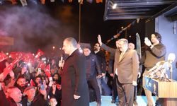 Sağlık Bakanı Fahrettin Koca, Konya'da partililerle bir araya geldi: