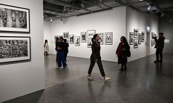 Sanatçı Ozan Sağdıç'ın "Fotoğrafçının Tanıklığı" sergisi İstanbul Modern'de açıldı