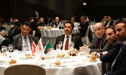 Türk ve Cezayirli iş insanları 3. geleneksel iftar programında bir araya geldi