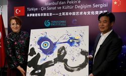 Türk ve Çinli sanatçılar, nazar boncuğu ile ejderha figürünü buluşturdu