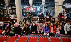 Üsküdar Valide-i Atik Camii'nde çocuk şenliği düzenlendi