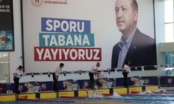 Yüzmede Uluslararası 5. Edirne Kupası yarışlarında Türkiye rekoru kırıldı
