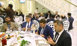Azerbaycanlı Türkiye mezunları iftarda buluştu