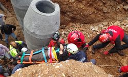 Bodrum'da inşaat alanındaki heyelanda toprak altında kalan 2 işçi kurtarıldı