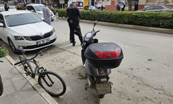 Çorum'da motosikletle bisikletin çarpıştığı kazada 3 kişi yaralandı