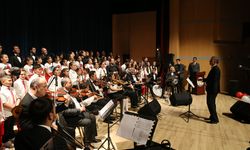 Edirne'de akademili müzisyenler, ilk konserlerinden tam not aldı