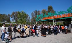 İzmir Doğal Yaşam Parkı'nı tatilde 150 bin kişi ziyaret etti