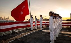 Japonya seyri için Türkiye'den yola çıkan TCG Kınalıada, Cidde limanını ziyaret etti