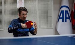 Milli sporcular Abdullah Öztürk ve Nesim Turan, Anadolu Ajansı Spor Kulübünü ziyaret etti