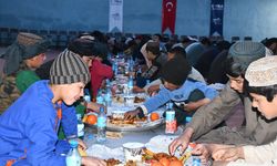 TİKA, Afganistan'da toplumun farklı kesimlerine iftar verdi