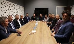 Trabzonspor Kulübü Başkanı Doğan, TSYD Trabzon Şubesi'ni ziyaret etti