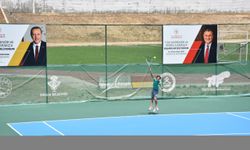 3. Uluslararası Cudi Cup Tenis Turnuvası'na çeyrek final maçlarıyla devam edildi