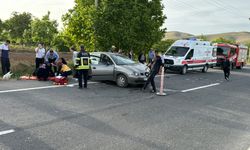 Elazığ'da iki otomobilin çarpıştığı kazada 7 kişi yaralandı