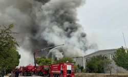 Uşak’ta bir tekstil fabrikasında yangın çıktı