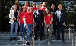 Yeni Zelanda'nın Ankara Büyükelçisi Coulson-Sinclair'den Gençlerbirliği Kulübüne ziyaret