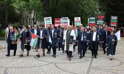 YTÜ akademisyenlerinden Filistin'e destek için sessiz yürüyüş