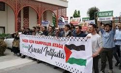 İbn Haldun Üniversitesi öğrencilerinden Filistin'e destek yürüyüşü