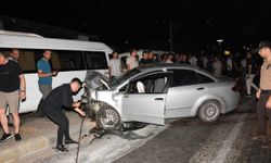 Aydın'da iki otomobilin çarpıştığı kazada 2'si çocuk 8 kişi yaralandı