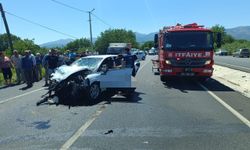 Denizli'de trafik kazası iki otomobilin çarpıştı 1 ölü