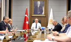 Milli Savunma Bakanı Güler, kuvvet ve birlik komutanlarına video konferansla seslendi: