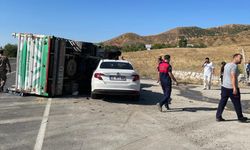 Bingöl'de kamyonet ile otomobilin çarpışması sonucu 5 kişi yaralandı