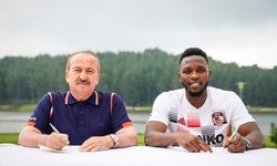 Gaziantep FK, Nijeryalı sol bek Stephen Bitok'u renklerine bağladı