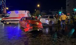 Kayseri'de iki otomobilin çarpıştığı kazada 4 kişi yaralandı