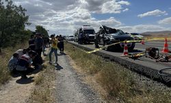 Kayseri'de trafik kazasında 2 kardeş yaşamını yitirdi