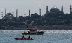 İstanbulluları bunaltan sıcaklıklar en çok ocakbaşında çalışanları zorluyor