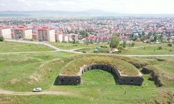 Kars'taki "Gemli Tabya" turizme kazandırılmayı bekliyor