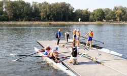 Edirne'deki Avrupa 23 Yaş Altı Kürek Şampiyonası öncesi sporcular antrenmanlara başladı