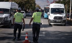 Erzurum'da polis ekiplerince okul servislerine yönelik denetim yapıldı