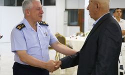 Hava Kuvvetleri Komutanı Hava Orgeneral Kadıoğlu, İzmir'de şehit aileleriyle buluştu