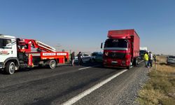 Afyonkarahisar’da trafik kazası: Karakol komutanı öldü, 15 yaralı