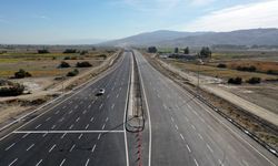 Aydın-Denizli Otoyolu'nun tamamı trafiğe açıldı