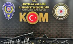 Antalya'da silah kaçakçılığı operasyonunda 2 zanlı tutuklandı