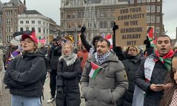 İsrail'in Gazze'deki saldırıları Amsterdam'da protesto edildi