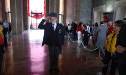 Kore Gazisi Şerafettin Baran, Anıtkabir'i ziyaret etti