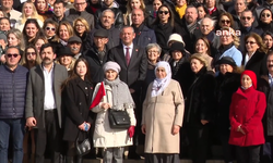 CHP Genel Başkanı Özel, Öğretmenler Günü dolayısıyla Anıtkabir'i ziyaret etti