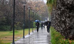 Antalya'da sağanak etkili oluyor