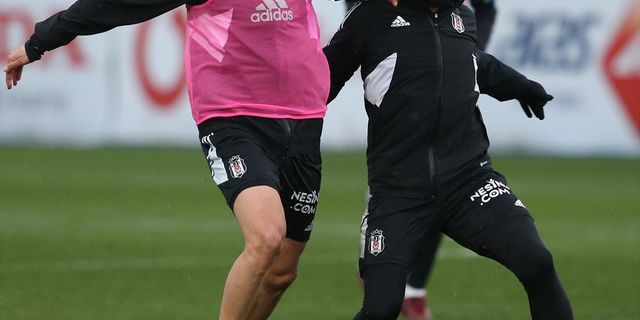 Ünlü futbolcu Beşiktaş’a veda etti