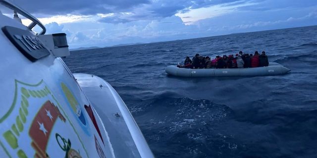 İtalyan özel kuvvetleri, kaçak göçmenlerin alıkoyduğu Türk gemisini kurtardı