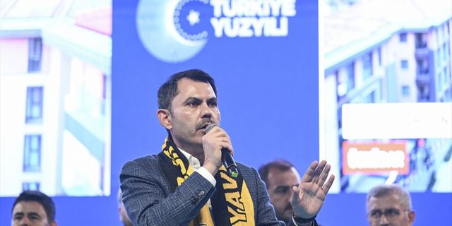 Bakan Murat Kurum Üsküdar'da vatandaşlarla buluştu: