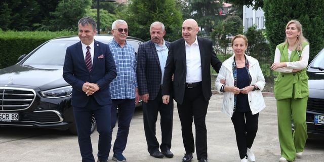 CHP Grup Başkanvekili Özkoç, oyunu Sakarya'da kullandı