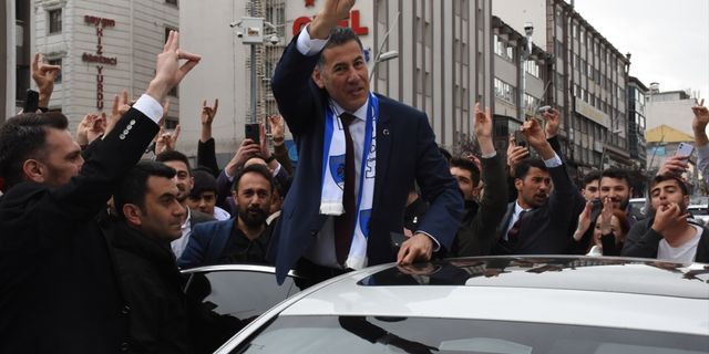 Cumhurbaşkanı adayı Sinan Oğan, Erzurum'da esnaf ziyareti yaptı