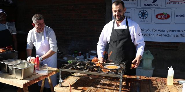 Güney Afrika'da depremzedelere yardım için Türk yemekleri etkinliği düzenlendi