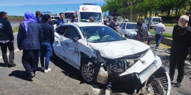 Şanlıurfa'da trafik kazasında 4 kişi yaralandı